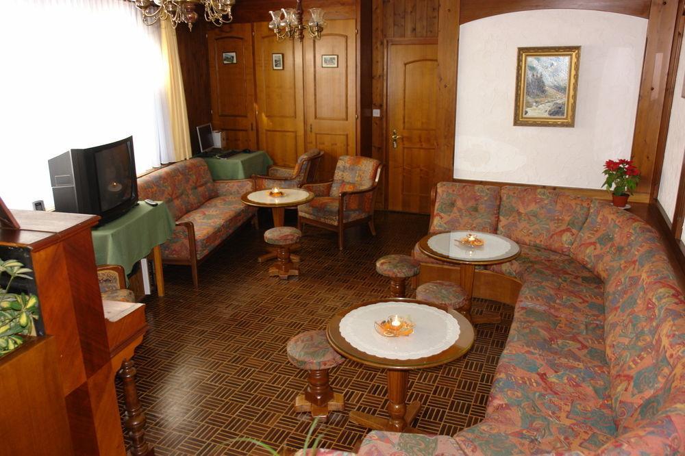 Hotel Rhodania Цермат Екстериор снимка